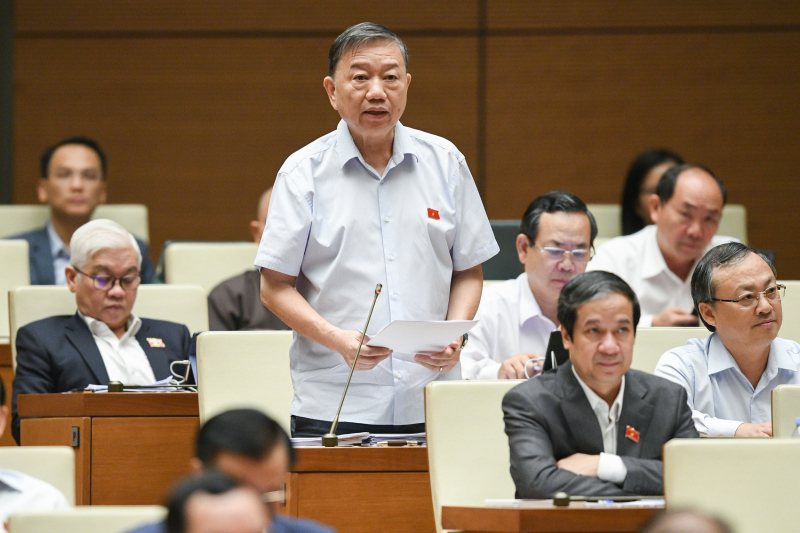Bộ trưởng Tô Lâm trả lời chất vấn trước Quốc hội về công tác quản lý nhà nước về an ninh mạng